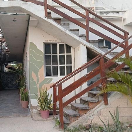 Departamentos Cerca De Ferry Holbox Hotel Exterior foto